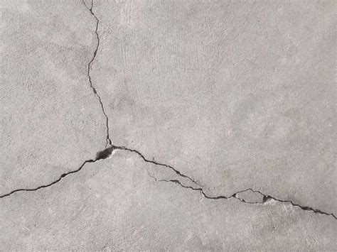 8 Tips to Prevent Concrete Cracking