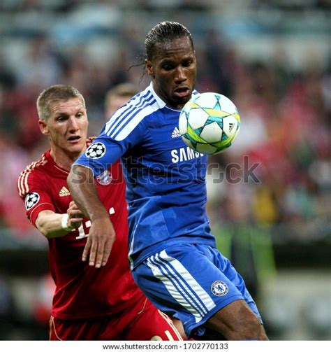 3 Didier Drogba Champions League Winning Images, Stock Photos & Vectors | Shutterstock