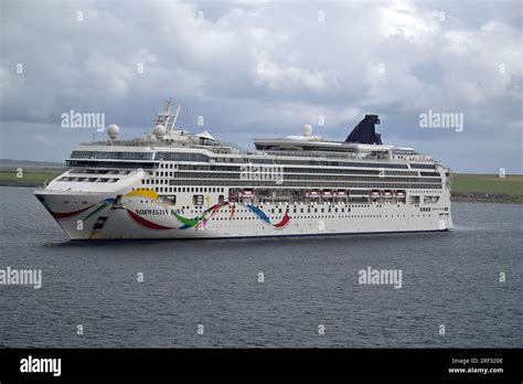 The Norwegian Dawn Cruise ship Stock Photo - Alamy