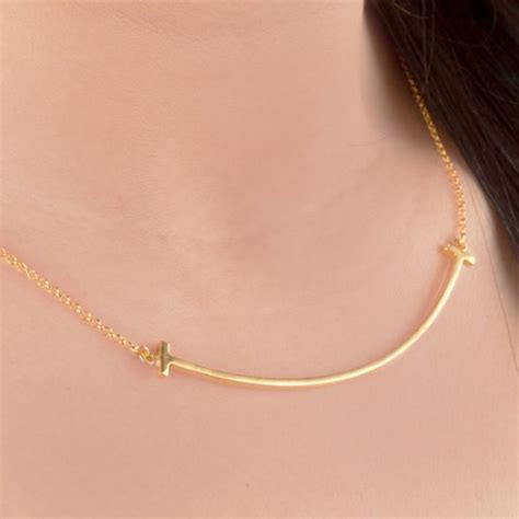 Smile pendant, Solid gold smile necklace - Elegant Jewel Box | Fine Jewellery