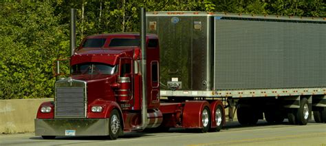 Review: The Big Rig: Trucking and the Decline of the American Dream | Labor Notes