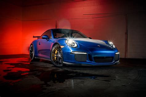 Your Pretty Porsche 911 GT3 Wallpapers Are Here