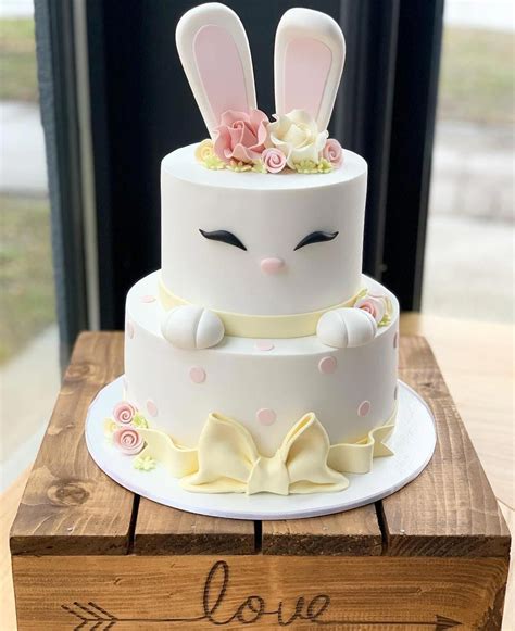 Pin by ywaaase on Birthday Cakes Girls | Bunny birthday cake, Baby ...