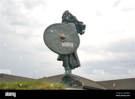 Harald fairhair statue hi-res stock photography and images - Alamy