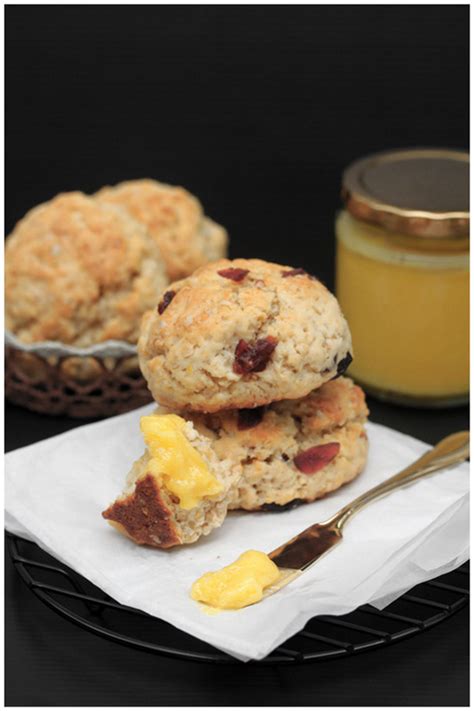 Foodagraphy. By Chelle.: Lemon curd and lemon cranberry oatmeal scones