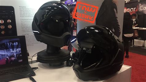 Smart motorcycle helmet comes with speakers and rearview camera