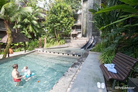 Siloso Beach Resort Sentosa Pool Pictures & Reviews - Tripadvisor