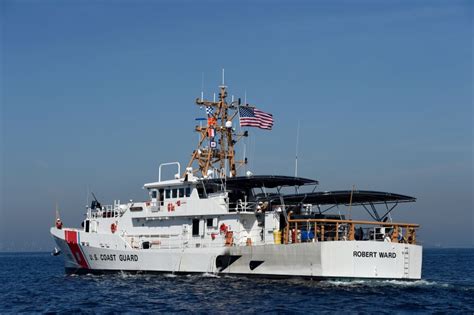 Meet the Los Angeles-Long Beach Coast Guard station’s newest fast ...