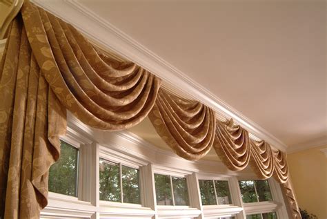 Elaborate Swags & Cascades Curtains Or Shades, Curtains And Draperies ...