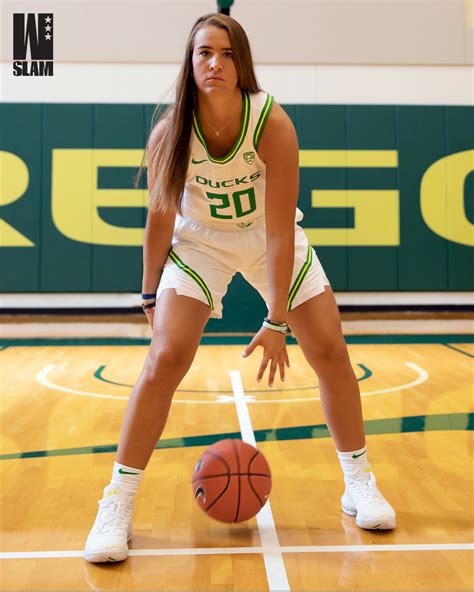 MIGHTY DUCK: Sabrina Ionescu Is Coming for the National Title 🏆