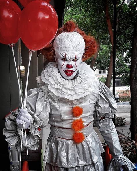 Pennywise by PrinceDeGuzman Transformations @princedeguzmantransformations | Fun halloween decor ...