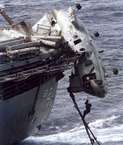 UH-46D Sea Knight after crashing into USS Suribachi when offloading ammunition 1992 [804x949 ...