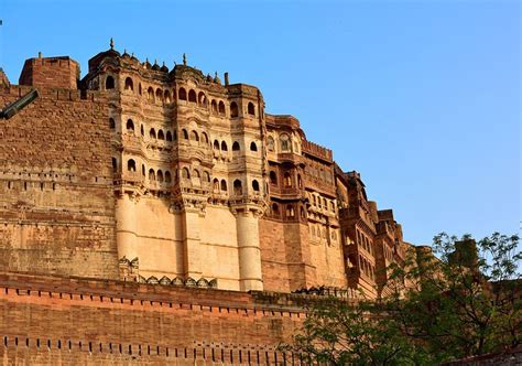 9 Ancient Forts In India To Check Out - A Travel List | So Delhi