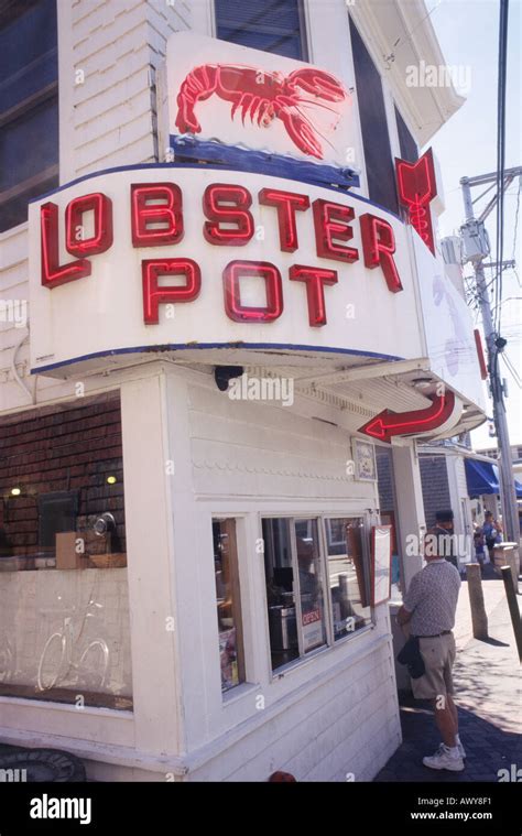 Facade and sign The Lobster Pot seafood restaurant in Provincetown Stock Photo: 3111152 - Alamy