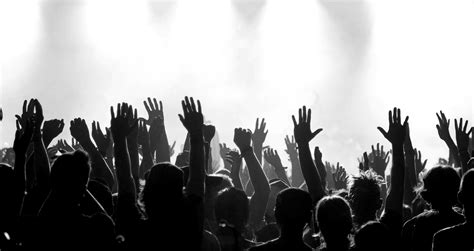 Concert Crowd Wallpaper - WallpaperSafari