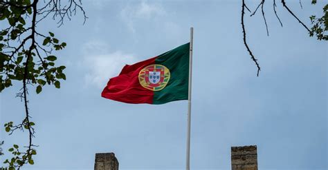 Portugal Flag Meaning: Symbols of Pride and History