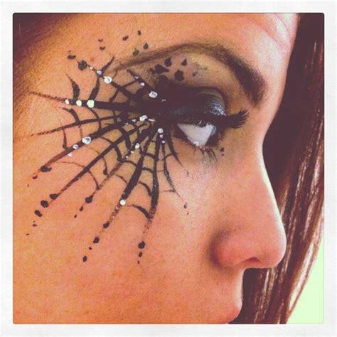 22 Spiderweb Makeup Looks That Will Turn Heads on Halloween | Cool ...