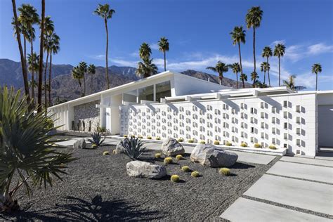 A neglected midcentury home is transformed into a Palm Springs ...