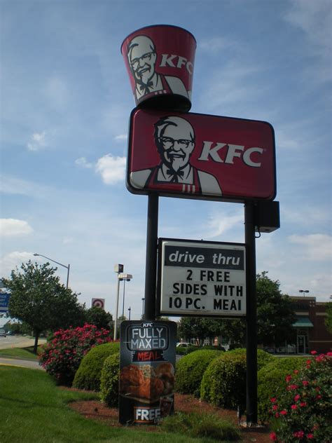 KFC sign - a photo on Flickriver