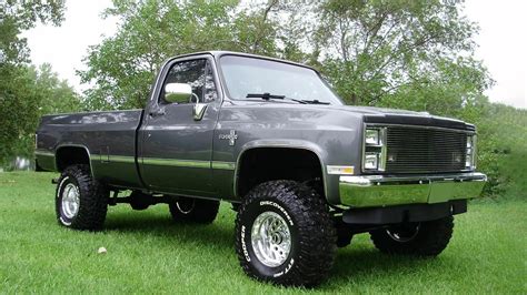 1985 Chevrolet K10 Pickup VIN: 2GCEK14H9F1167346 - CLASSIC.COM