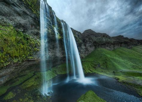 Counting the Drops in a Waterfall - Brian Kenneth Swain