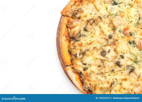 Spinach and mushroom pizza stock image. Image of traditional - 130252973