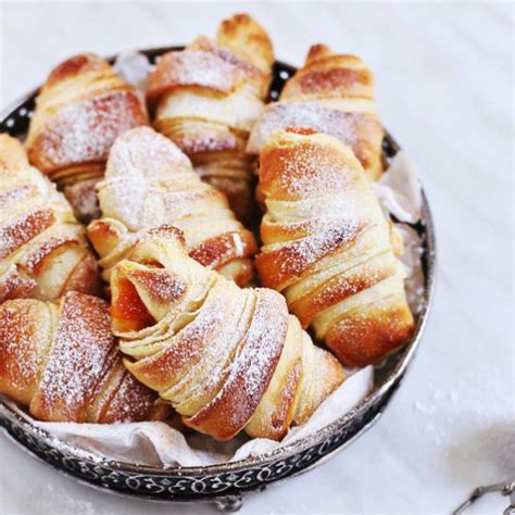 Easy and tasty crescent rolls, with apricot jam! | Food, Recipes, Breakfast
