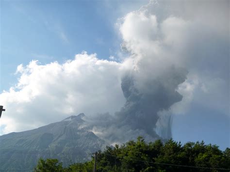 Volcanic Hazards - GeoHub Liverpool