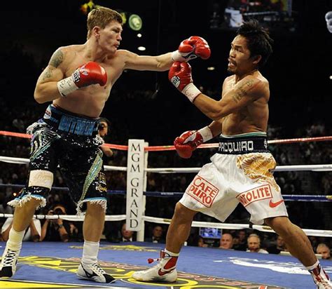 Manny Pacquiao KO's Ricky Hatton - Sports Illustrated