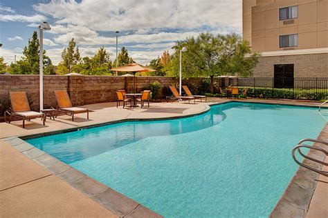 Extended Stay Hotels in Sacramento | Courtyard Sacramento Midtown