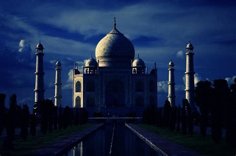 Taj Mahal, Tracing The Footsteps of The Most Beautiful Masterpiece of ...