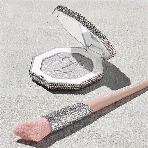 Fenty Beauty Dropped a $350 Highlighter, and it's Extra AF - PAPER