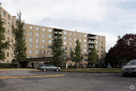 Plaza Towers Apartments Rentals - Hyattsville, MD | Apartments.com