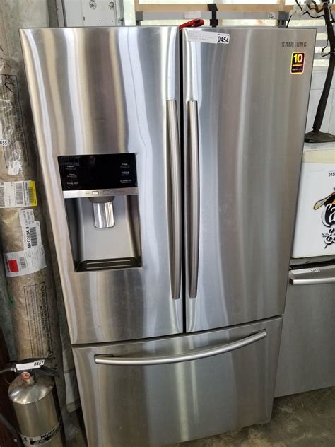 SAMSUNG 36 INCH STAINLESS FRENCH DOOR AND BOTTOM FREEZER FRIDGE WITH ...