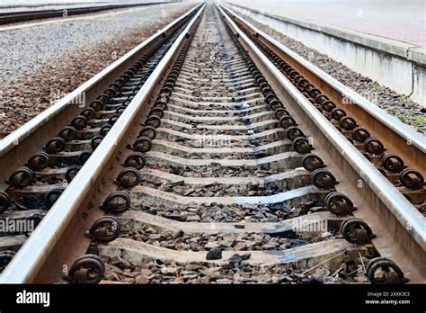 Broad gauge railway hi-res stock photography and images - Alamy