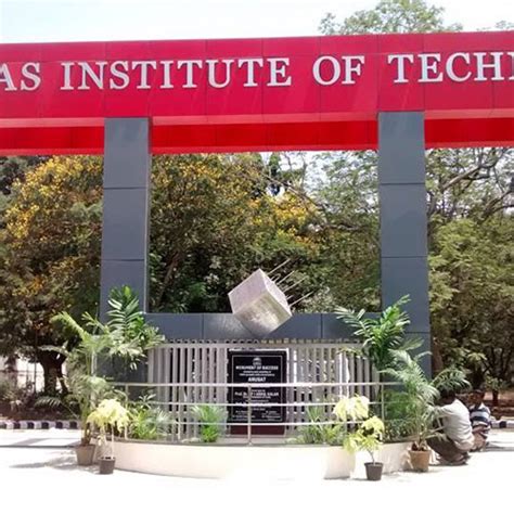 Madras Institute of Technology, Chennai Admission, Know Fee Structure, Courses, Placements and ...