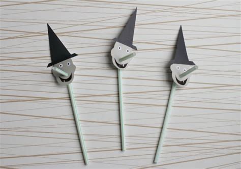 Halloween Straw Toppers | Fun Family Crafts