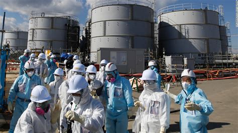 Japan: Fukushima clean-up 'may take 40 years' - CNN.com