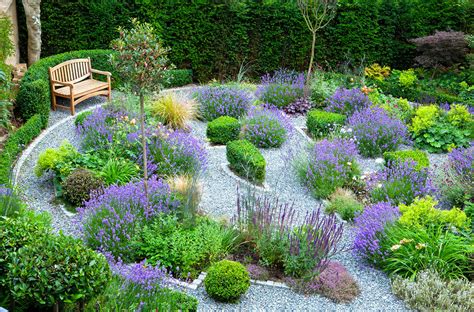 Circular parterre garden for an elegant early Victorian villa — Lynne Marcus Garden Design London