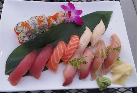 Deluxe sushi platter | Deluxe sushi platter, Jia Asian Fusio… | Flickr