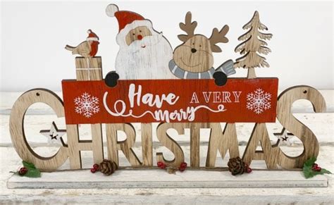 Wooden Christmas Plaque | 44063 | Christmas / Signs & Wall Art | Gainsborough Giftware Ltd