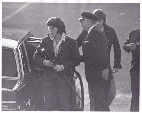 ELVIS PRESLEY & Memphis Mafia Original CANDID Airport Vintage 1970s Photo • $14.95 | Elvis ...