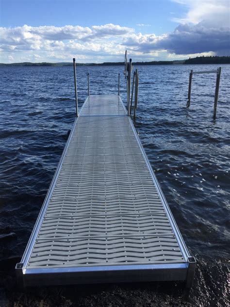 Stationary Aluminum Dock in Maine by DockGuys.com for the Braezeale's