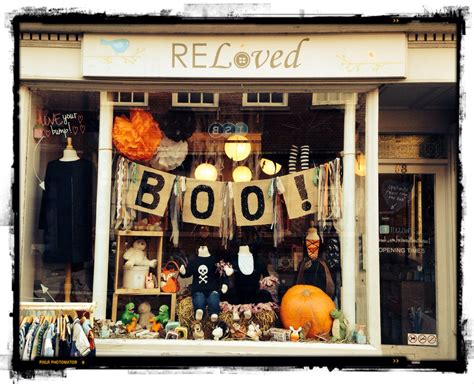 ReLoved Newark Halloween 2014 window display - using a very large ...