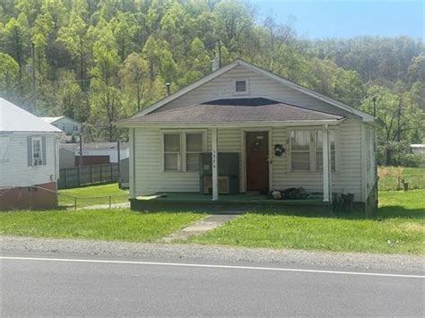 House For Sale at 1374 Main St, Inez, KY, 41224 | Point2