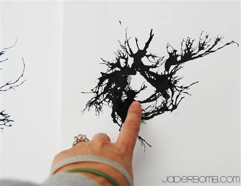 DIY- Ink Blown Art - JADERBOMB