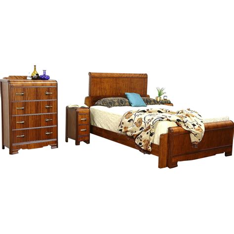 Art Deco Waterfall 1930's Vintage 4 Pc. Bedroom Set, Queen Size Bed from harpgallery on Ruby Lan ...