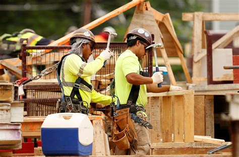 Faltam 70 mil operários no setor da construção (e no Norte só há 2.800 em formação) - ASMIP ...