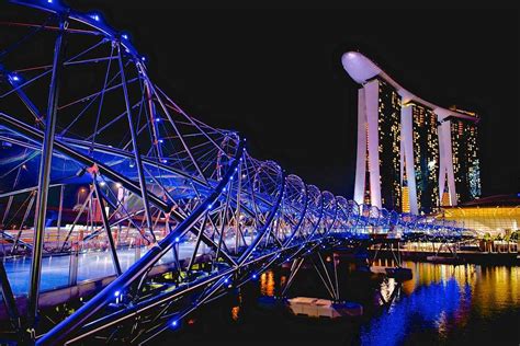 Helix Bridge, Singapore - Facts, How to Reach