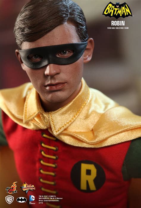 1966 Batman and Robin Collectible Action Figures by Hot Toys